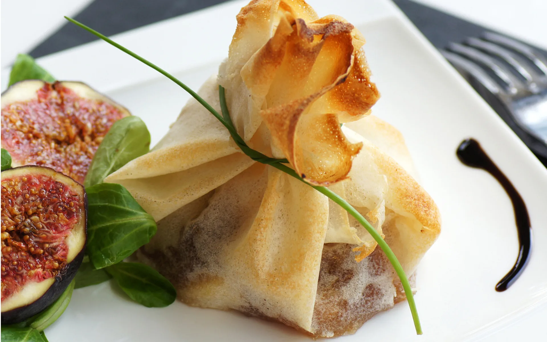 Recette de la Brick au foie gras mi-cuit et aux poires