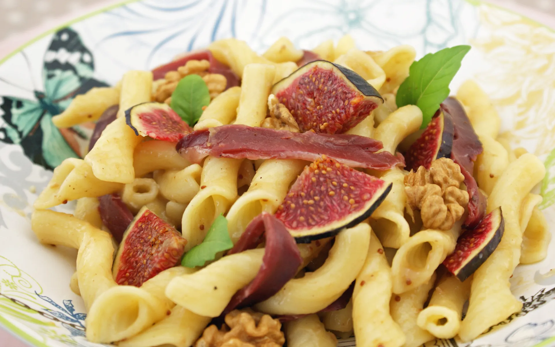 Recette du Torchetti sauce aux figues, magret et noix
